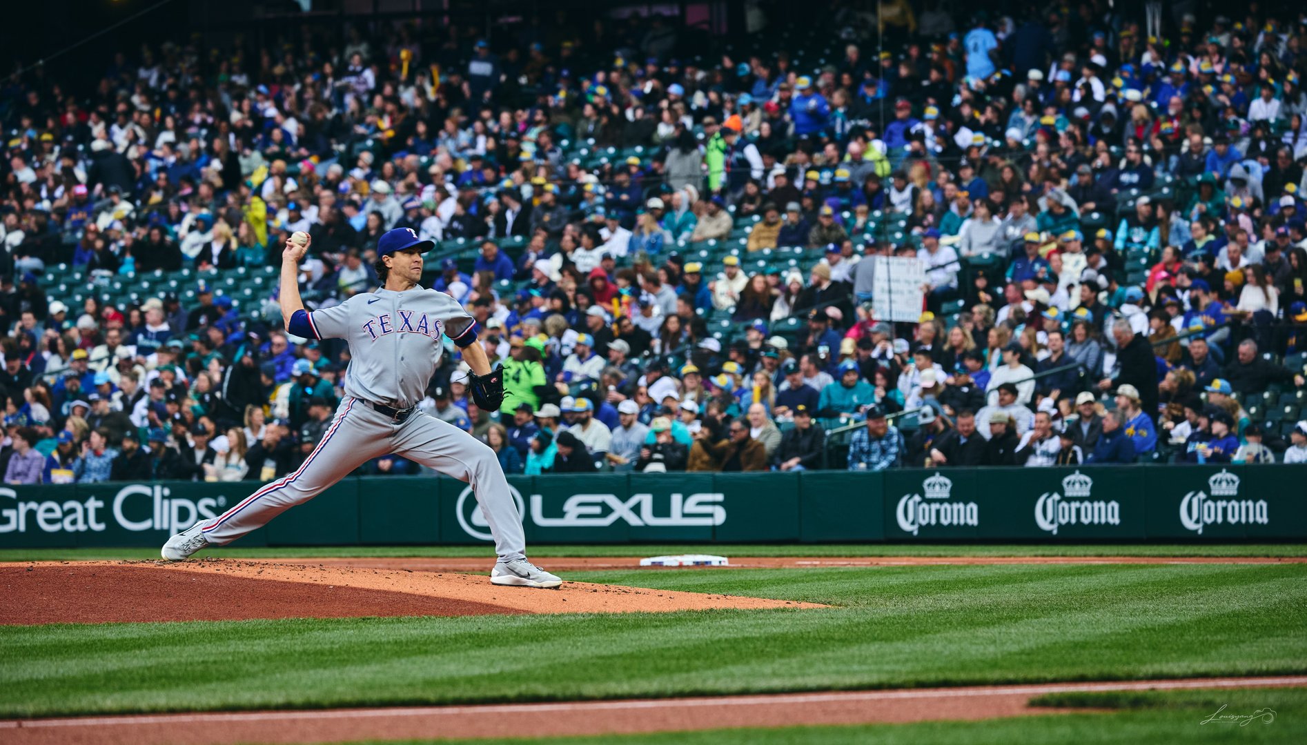 MLB: Rangers @ Mariners (5-0)